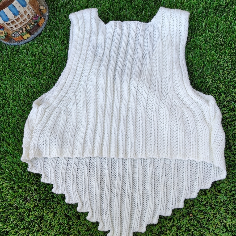 Forever 21 White Ribbed Knit Tank Top - Picture 3 of 3